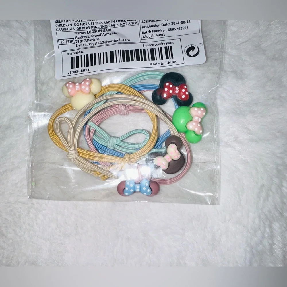 NIP 5pc Minnie Mouse Hair Tie Set